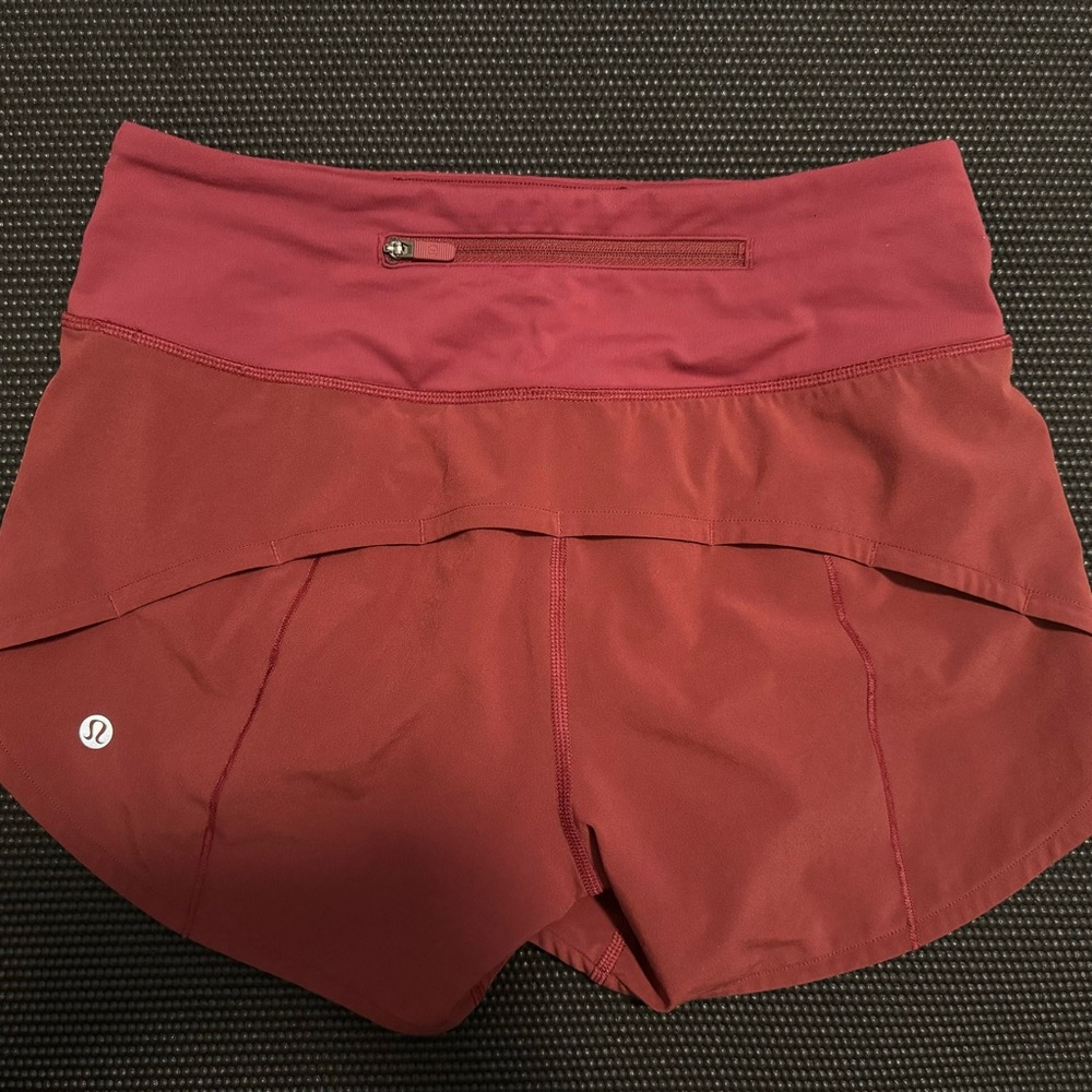 Lululemon Speed Up 4" Mid Rise Shorts Mulled Wine Size 2